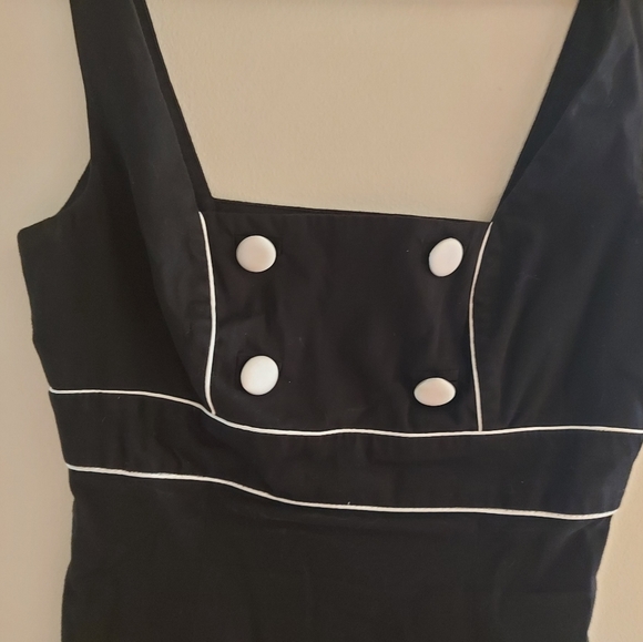 Guess Black and White Mini Dress - Picture 2 of 9